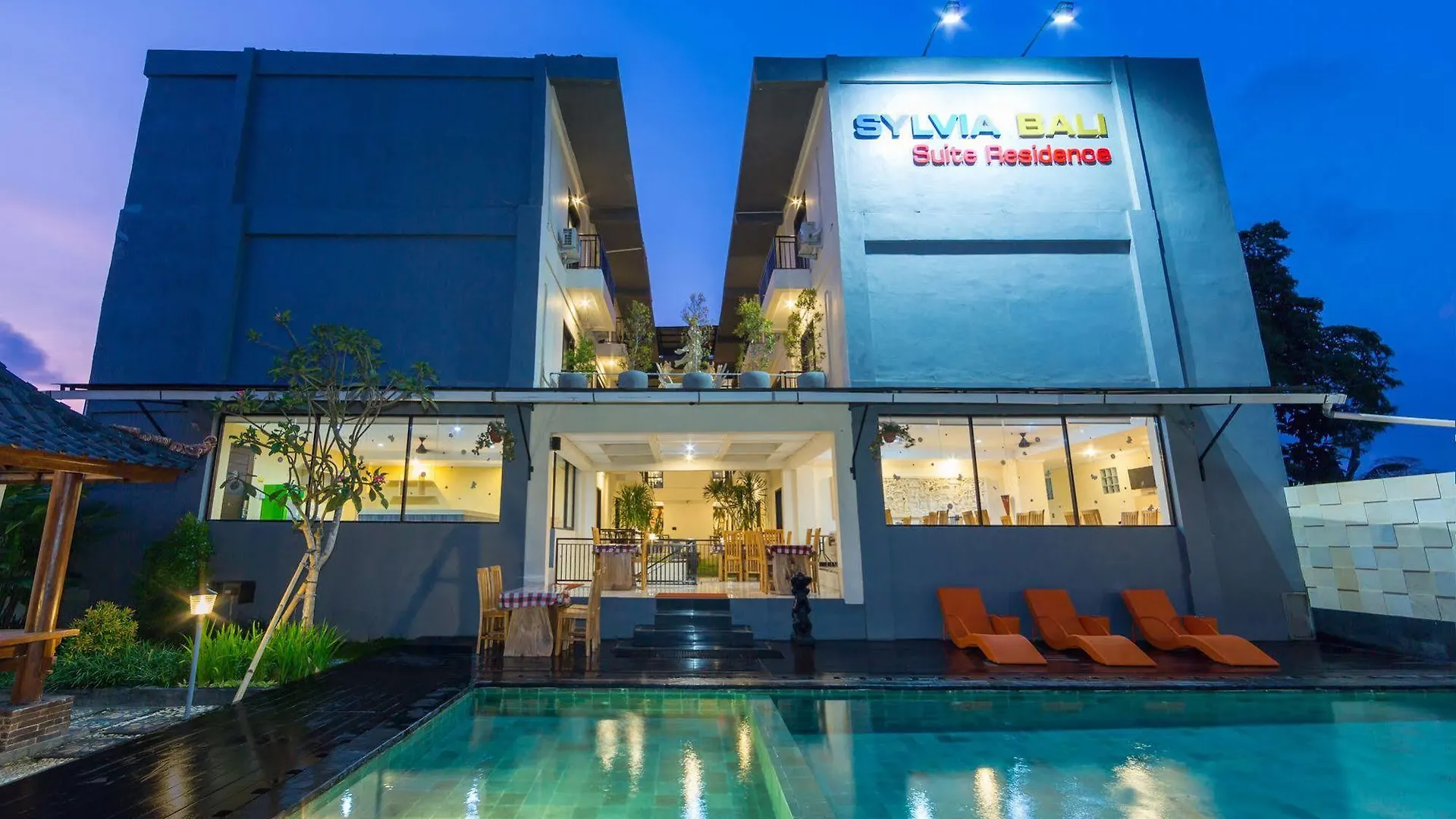 Hotel Reddoorz Plus Near Mall Bali Galeria 2 Denpasar