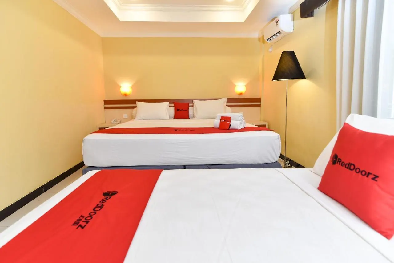 Hotel Reddoorz Plus Near Mall Bali Galeria 2 Denpasar  Indonesia