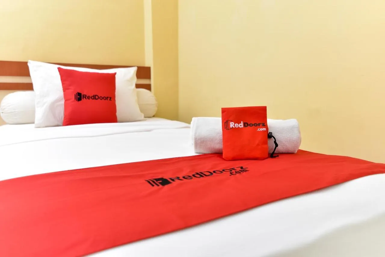Reddoorz Plus Near Mall Bali Galeria 2 Denpasar  Hotel Denpasar (Bali)