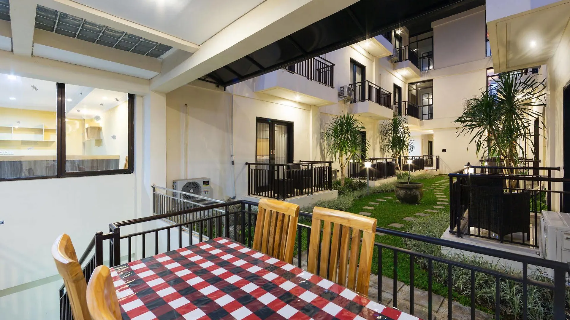 Reddoorz Plus Near Mall Bali Galeria 2 Denpasar  Hotel Denpasar (Bali)