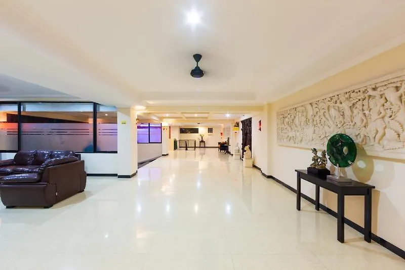 Reddoorz Plus Near Mall Bali Galeria 2 Denpasar  Hotel Denpasar (Bali)